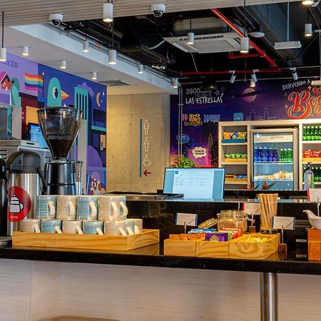 ibis budget Bogota Marly Bagian luar foto