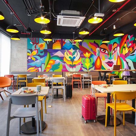 ibis budget Bogota Marly Bagian luar foto