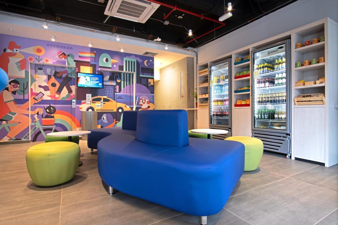 ibis budget Bogota Marly Bagian luar foto