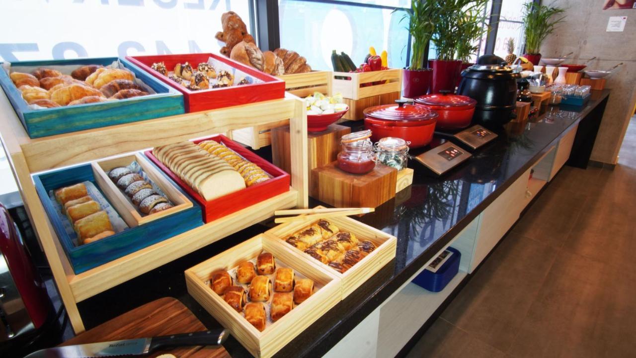 ibis budget Bogota Marly Bagian luar foto