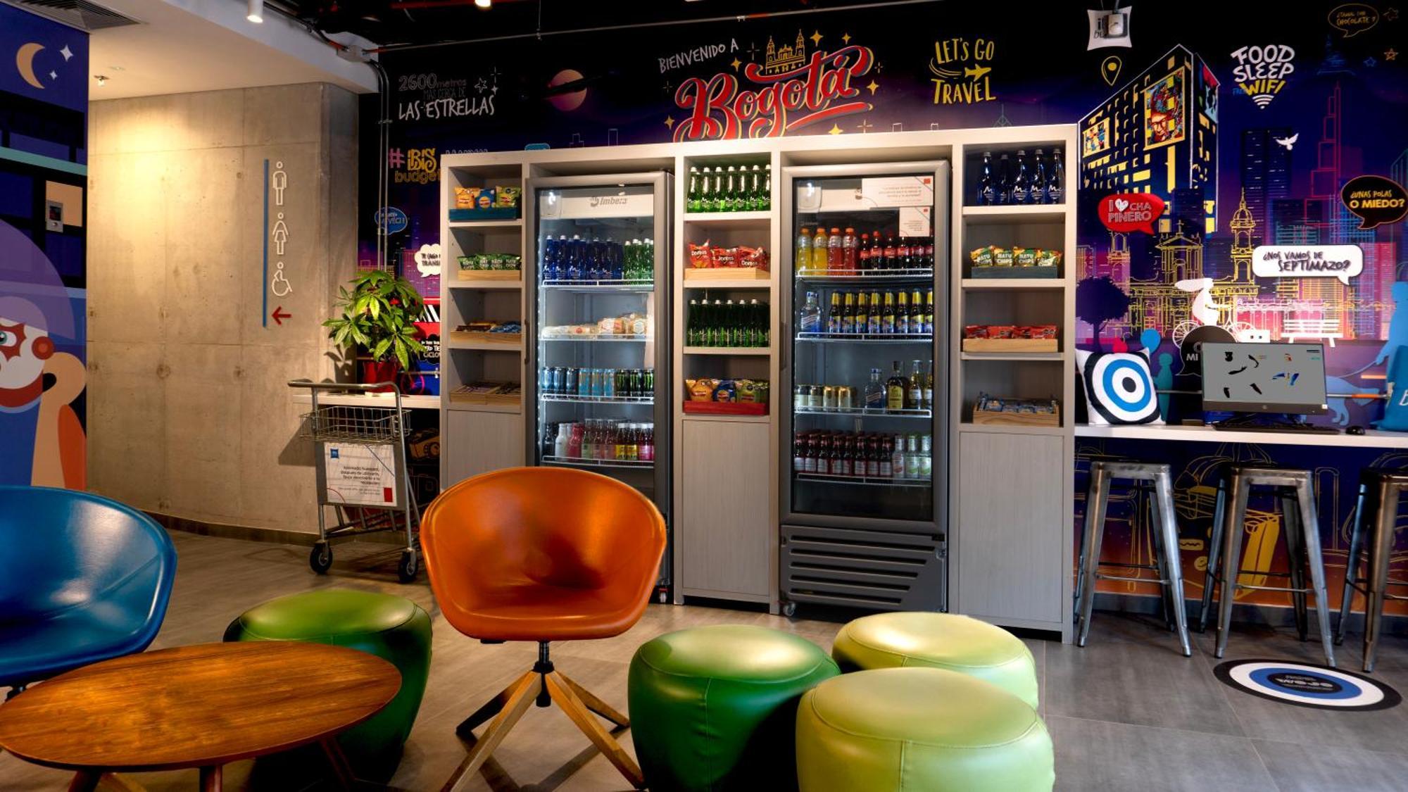 ibis budget Bogota Marly Bagian luar foto