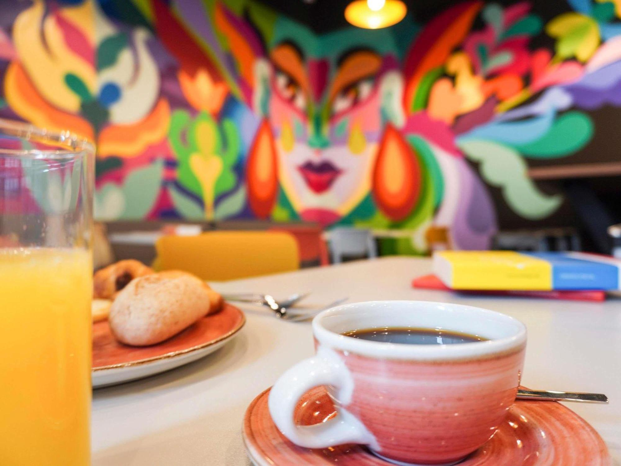 ibis budget Bogota Marly Bagian luar foto