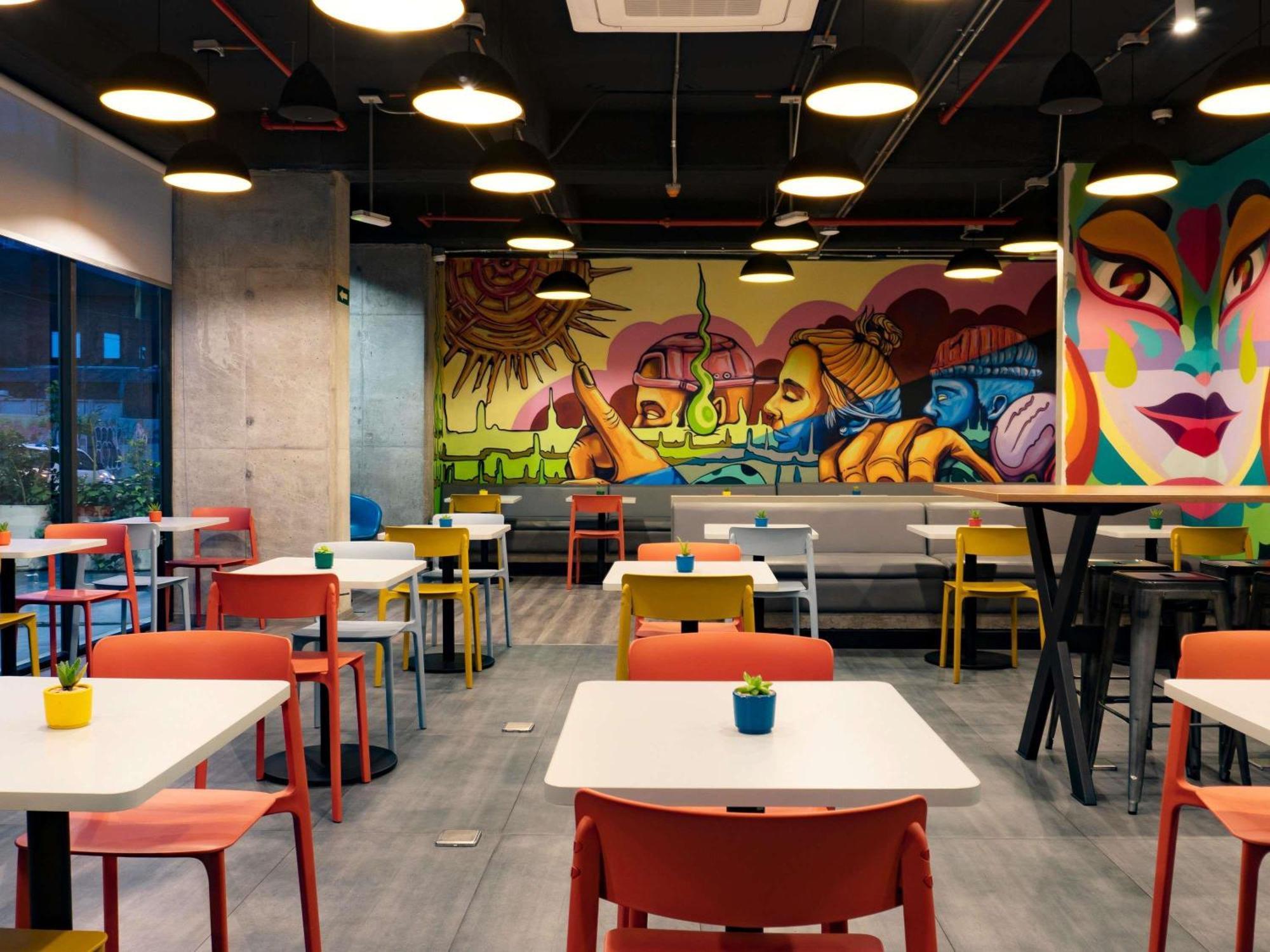 ibis budget Bogota Marly Bagian luar foto