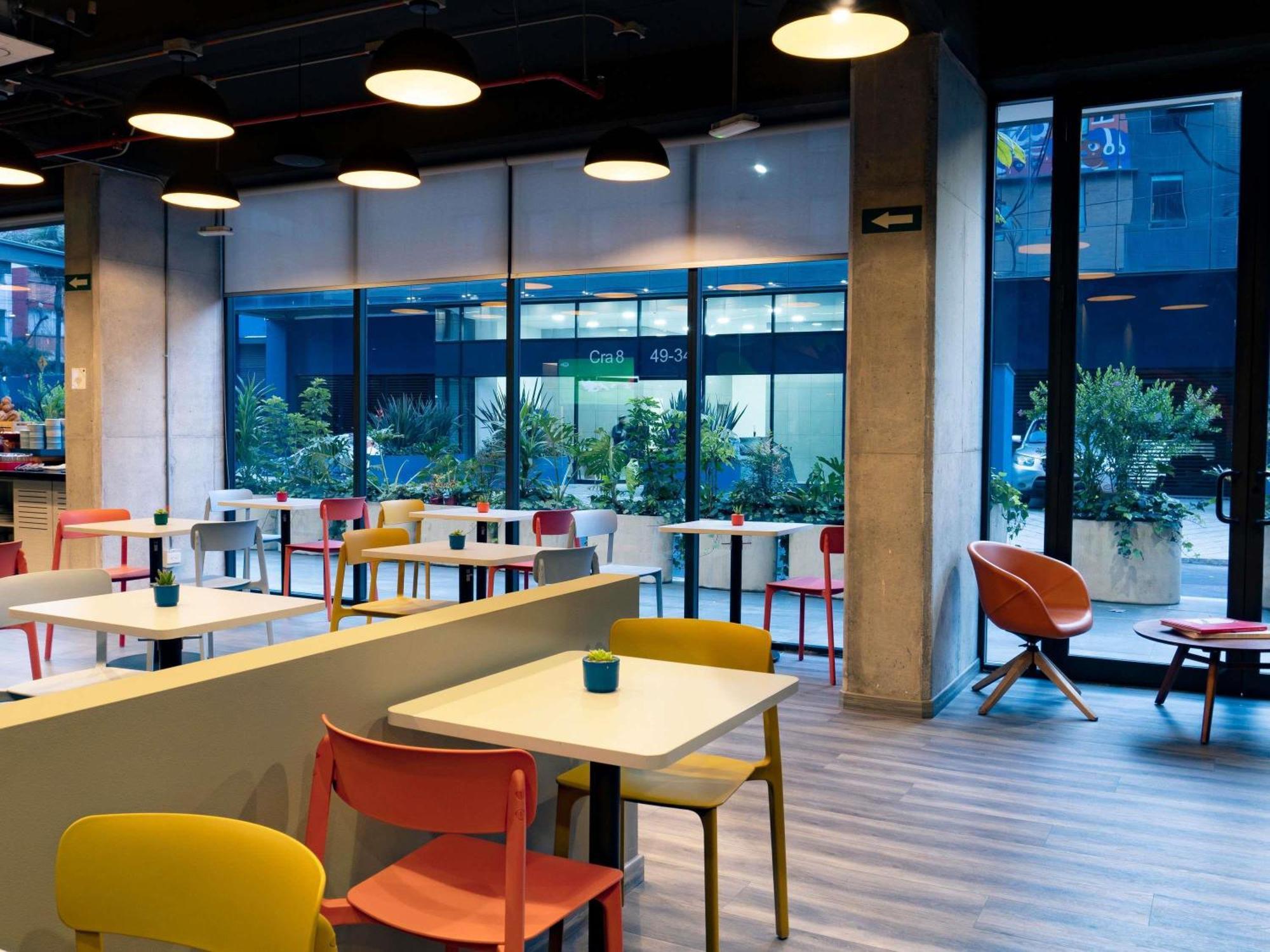 ibis budget Bogota Marly Bagian luar foto